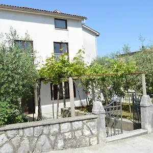 Apartment Ana 2 I 3, Malinska